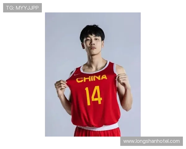 张博源全场最高31分表现抢眼22投11中并贡献9板2助2帽展现全面能力